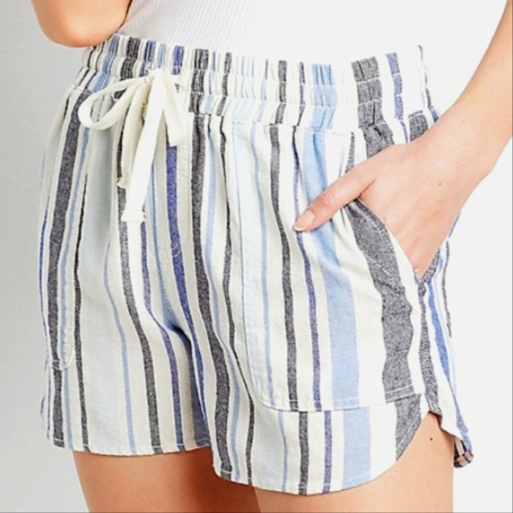 Pull on striped linen shorts